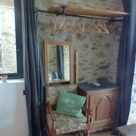 Louradou-sur-ciel Bed & Breakfast Jouqueviel