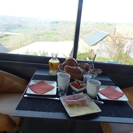 Louradou-sur-ciel Bed & Breakfast *